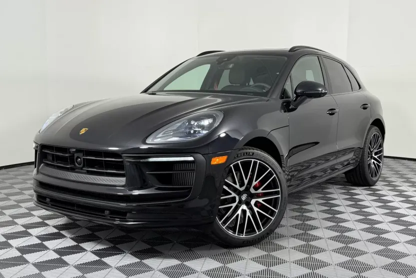 2026 Porsche Macan S photo 1