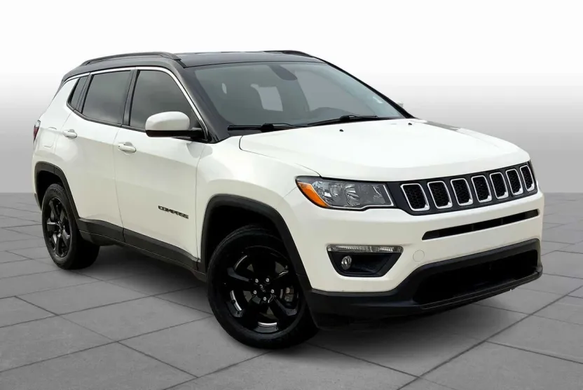 2018 Jeep Compass Latitude photo 1