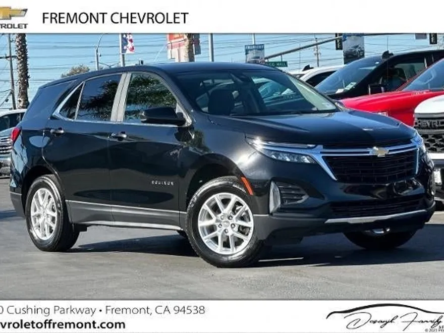 2024 Chevrolet Equinox LT photo 1