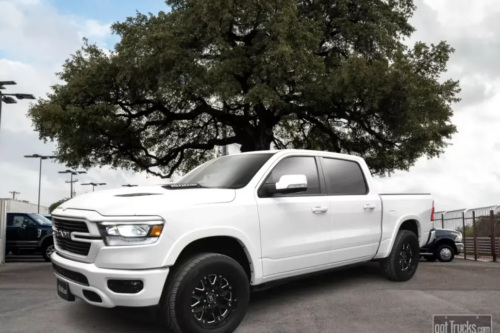 2022 Ram 1500 Laramie photo 1