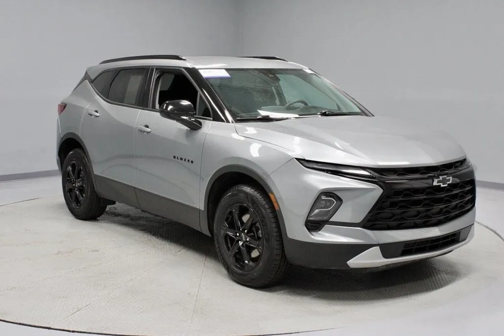 2023 Chevrolet Blazer 2LT photo 1