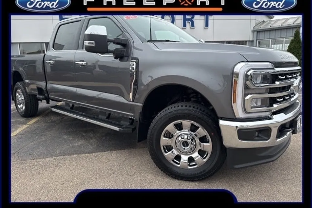 2025 Ford F-350 photo 1