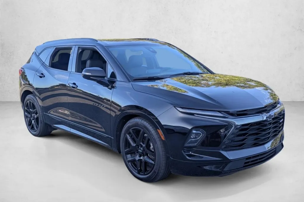 2023 Chevrolet Blazer RS photo 1