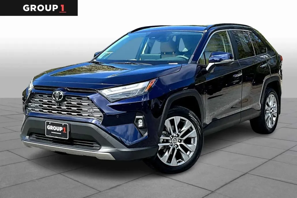 2023 Toyota RAV4 Limited photo 1