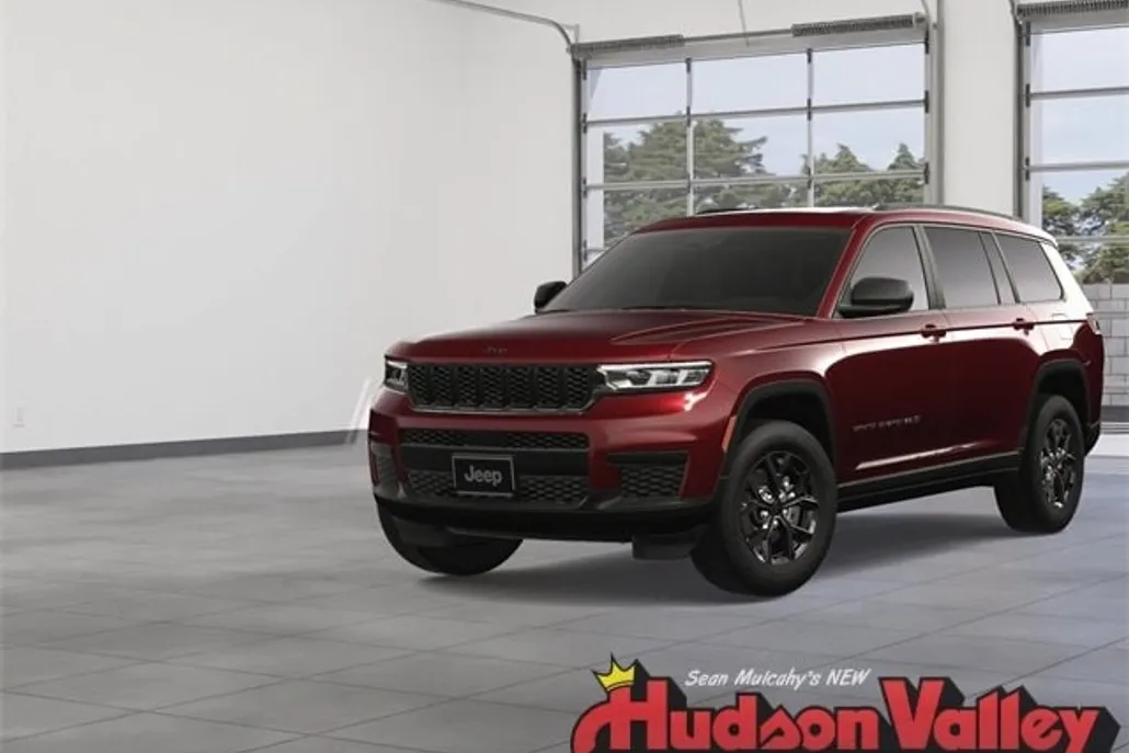 2025 Jeep Grand Cherokee Laredo photo 1