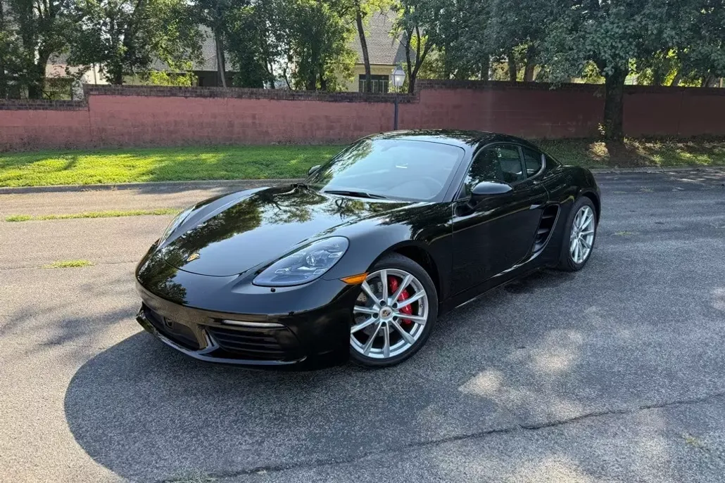 2025 Porsche Cayman S photo 1