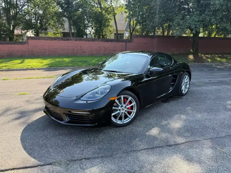 2025 Porsche Cayman S photo 1