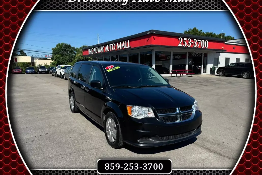 2019 Dodge Grand Caravan SE photo 1