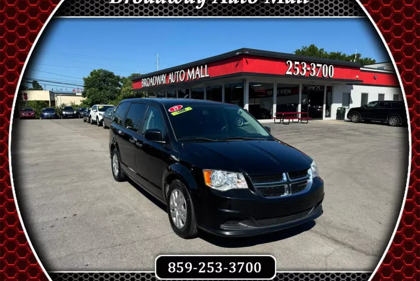 2019 Dodge Grand Caravan SE photo 1