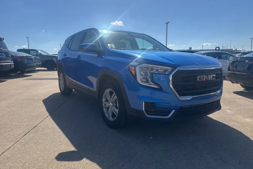 2024 Gmc Terrain SLE photo 1