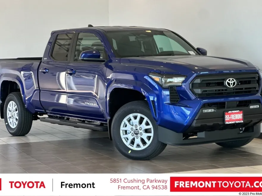 2025 Toyota Tacoma SR5 photo 1
