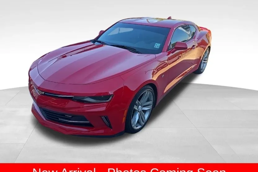 2018 Chevrolet Camaro 1LT photo 1