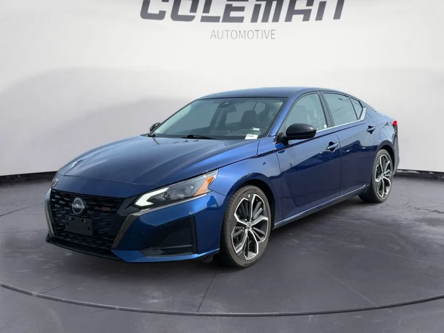 2024 Nissan Altima 2.5 SR photo 1