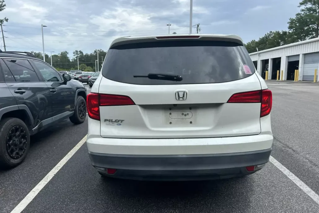 2017 Honda Pilot EX-L photo 1