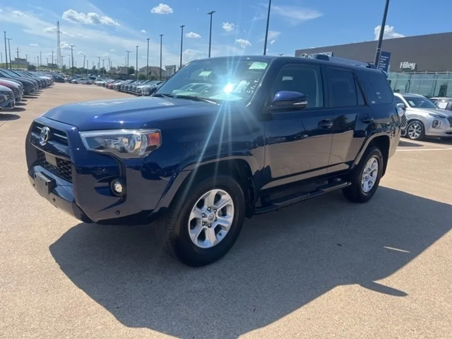 2021 Toyota 4Runner SR5 Premium photo 1