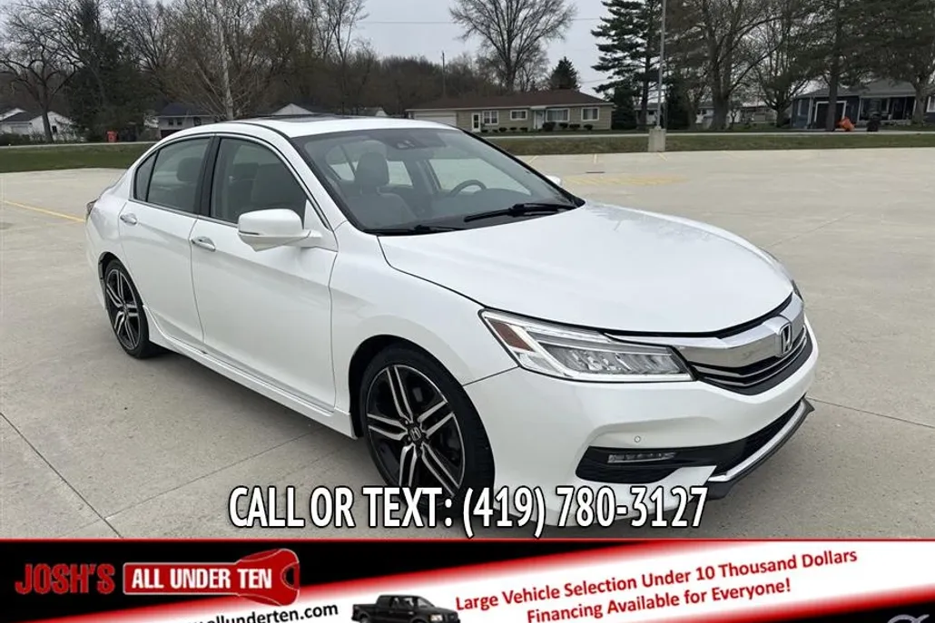 2017 Honda Accord Touring photo 1