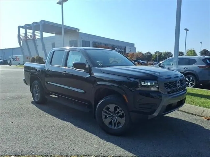 2026 Nissan Frontier Crew Cab SV photo 1