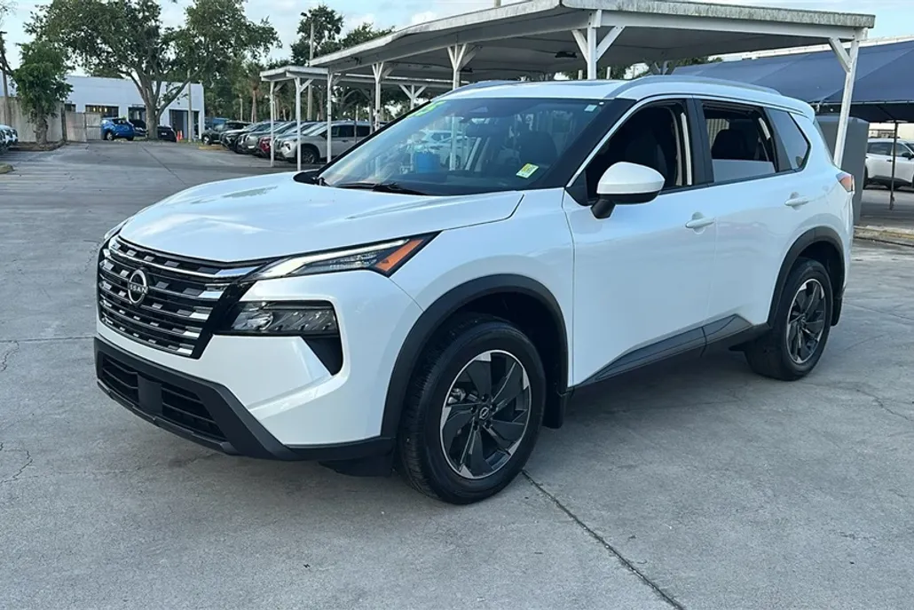 2025 Nissan Rogue SV photo 1