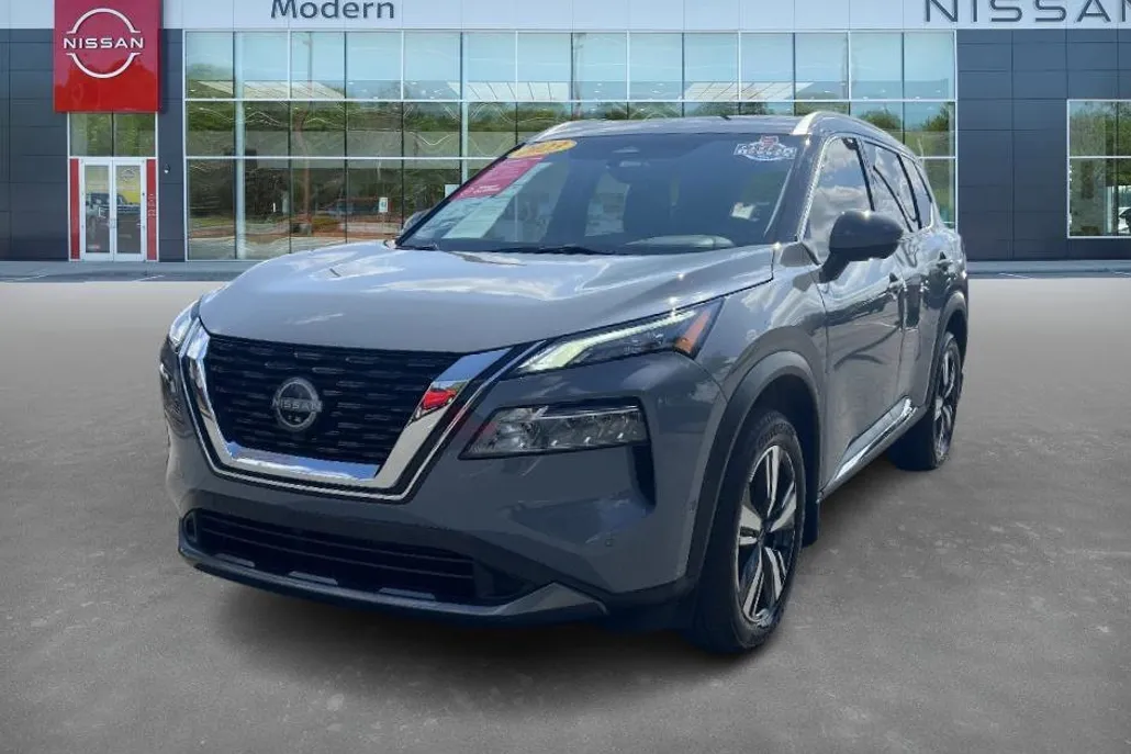 2023 Nissan Rogue SL photo 1