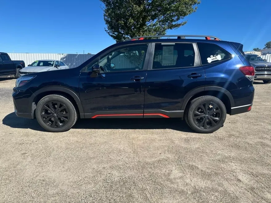 2021 Subaru Forester Sport photo 1