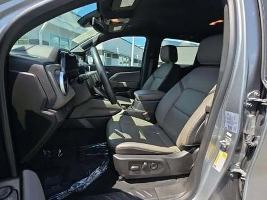 2023 Chevrolet Colorado ZR2 photo 1