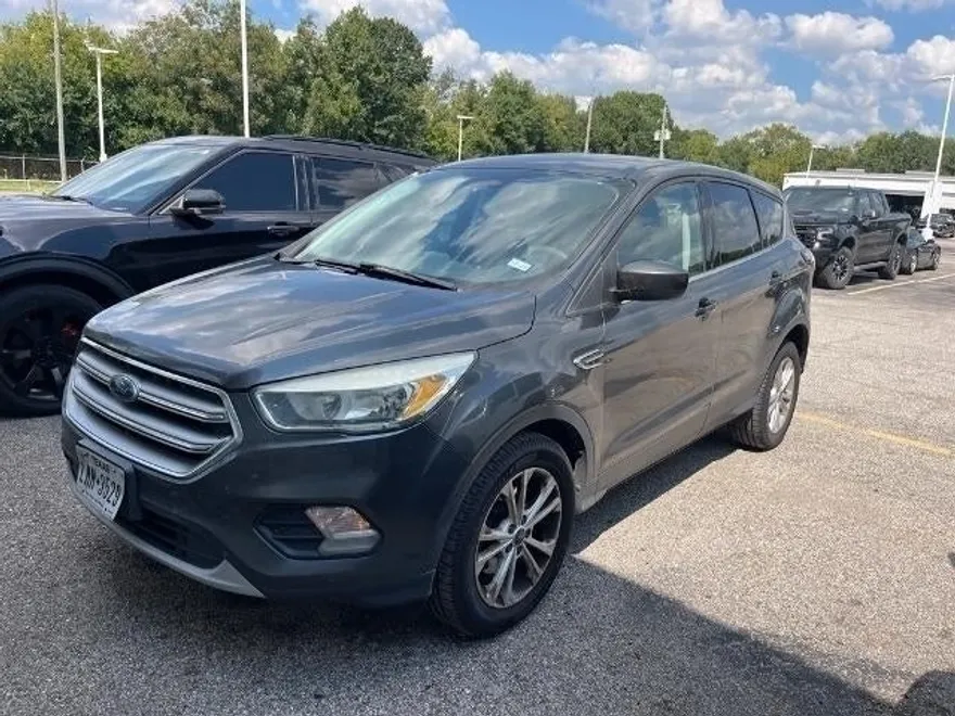 2017 Ford Escape SE photo 1