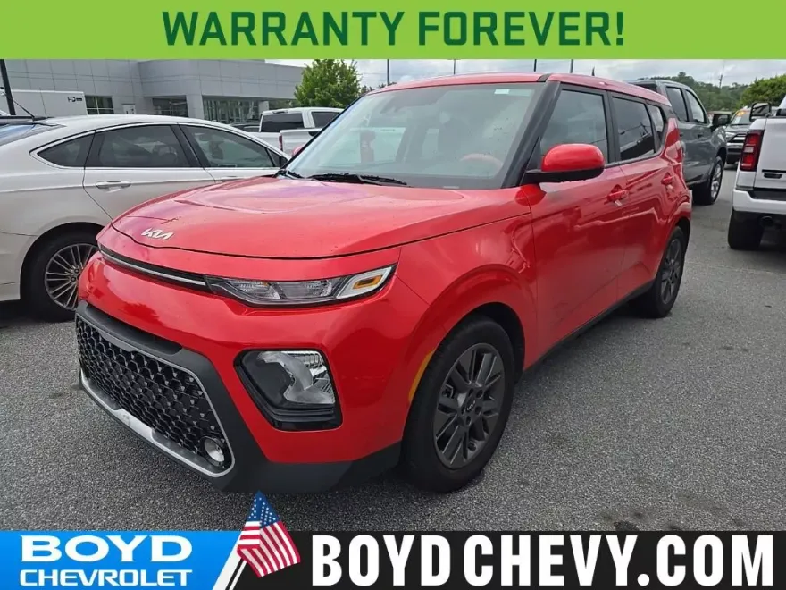 2022 Kia Soul EX photo 1