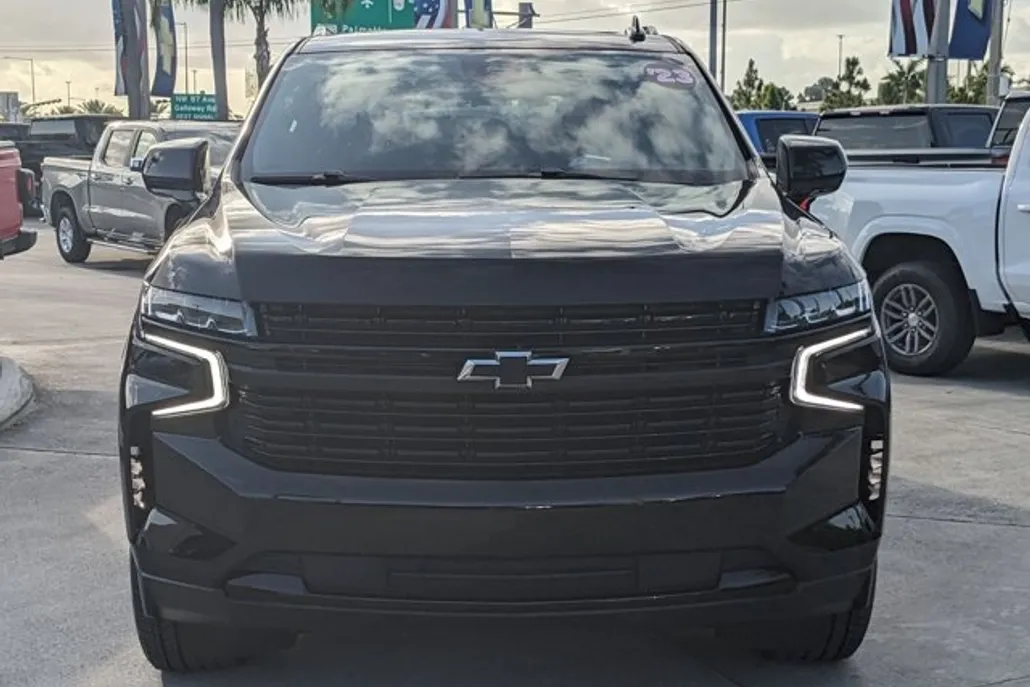 2023 Chevrolet Tahoe RST photo 1