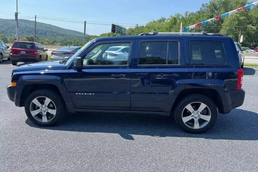 2016 Jeep Patriot High Altitude Altitude Edition Sport photo 1