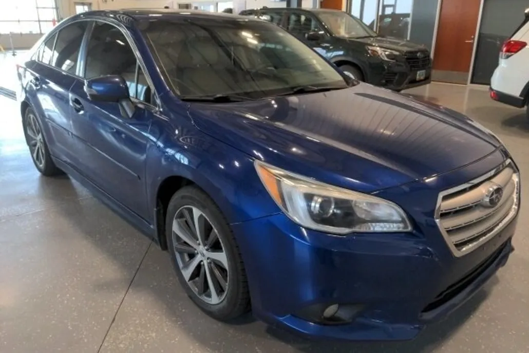 2016 Subaru Legacy 2.5i photo 1