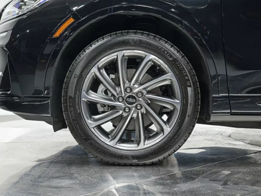2025 Lincoln Corsair Grand Touring photo 1