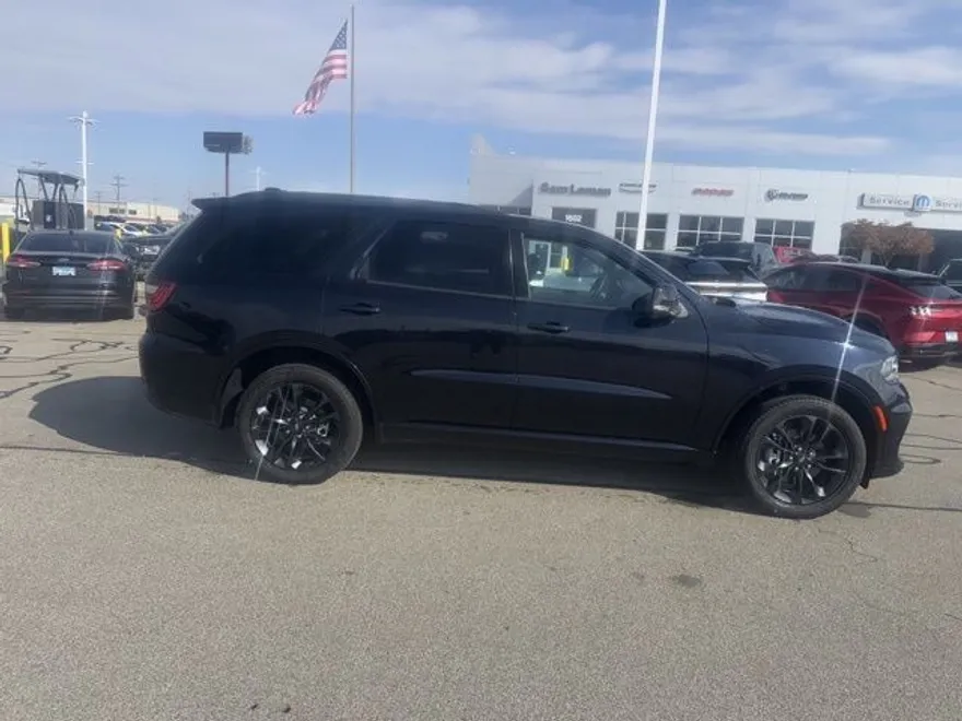 2024 Dodge Durango GT Premium photo 1