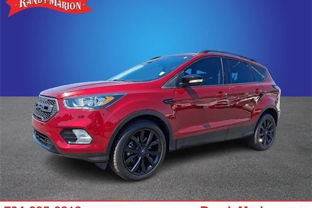 2017 Ford Escape Titanium photo 1