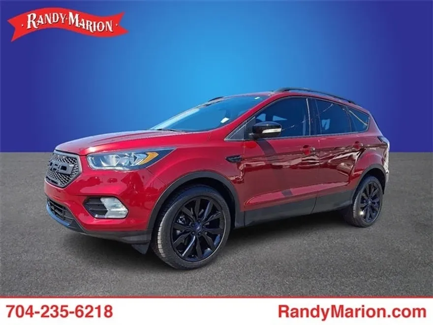 2017 Ford Escape Titanium photo 1