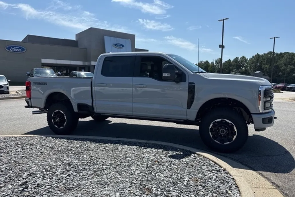 2026 Ford F-250 photo 1