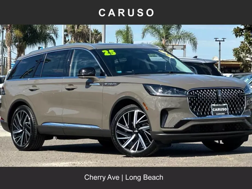 2025 Lincoln Aviator Reserve photo 1