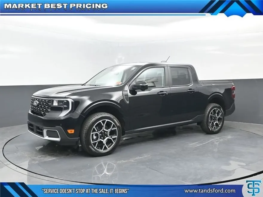 2025 Ford Maverick Lariat photo 1