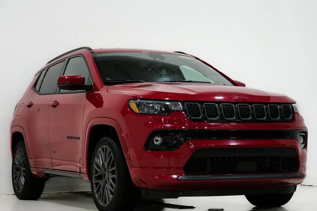 2023 Jeep Compass Limited photo 1