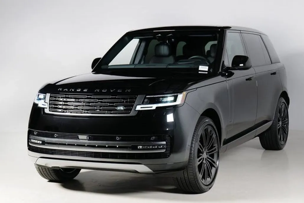2025 Land Rover Range Rover SE photo 1