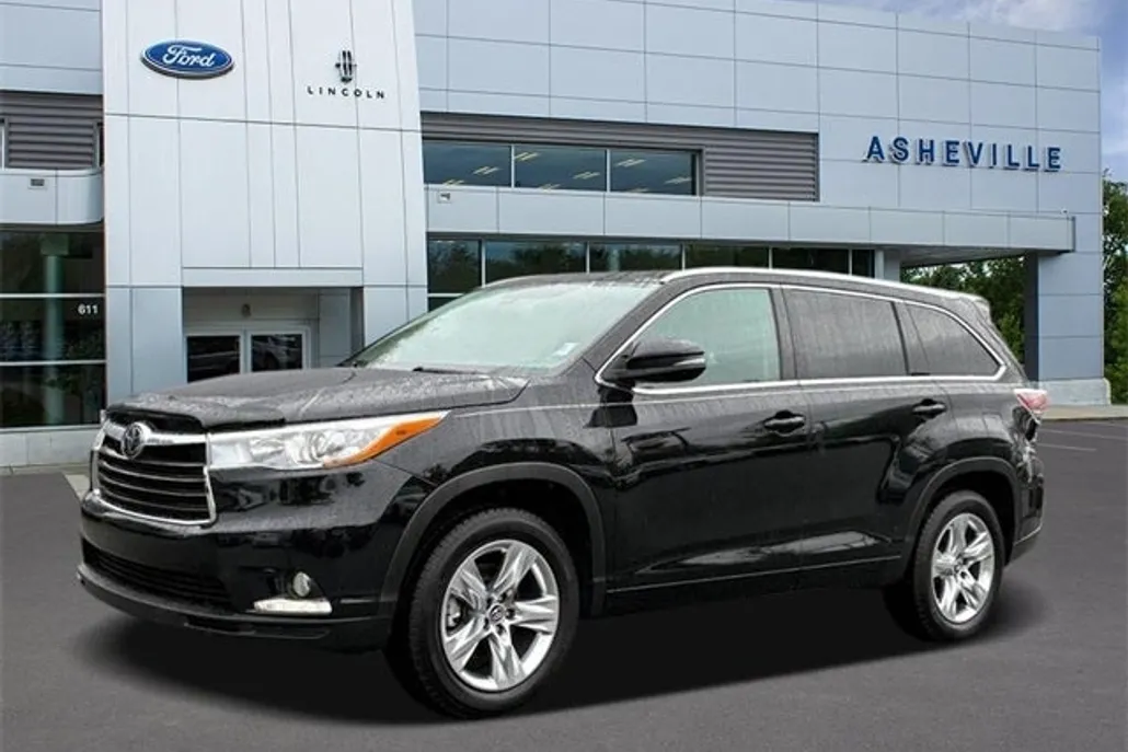 2016 Toyota Highlander Base Hybrid photo 1