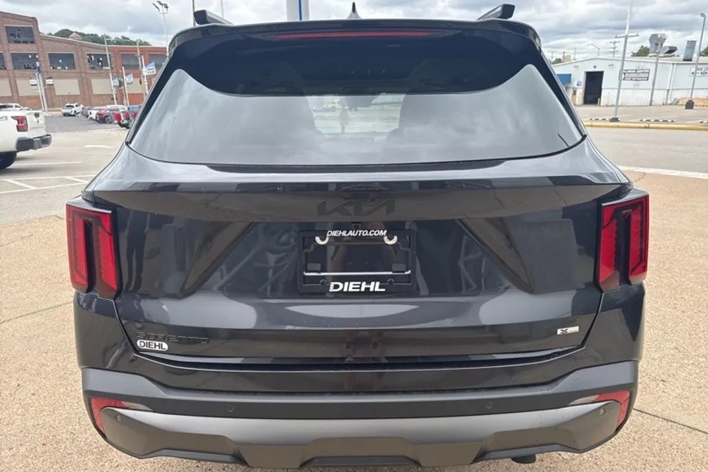 2025 Kia Sorento X-Line SX photo 1