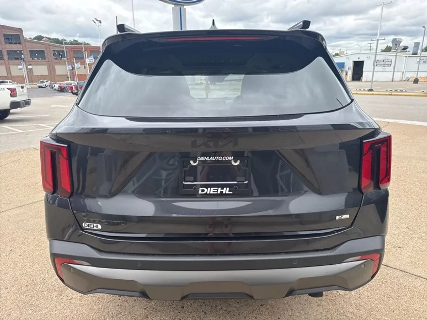 2025 Kia Sorento X-Line SX photo 1