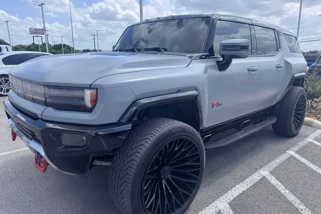 2025 Gmc Hummer EV SUV photo 1