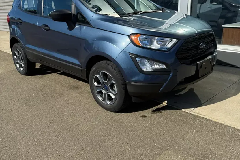 2022 Ford EcoSport S photo 1