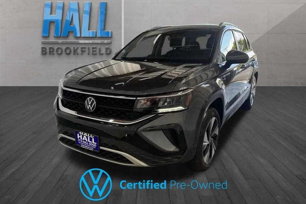 2024 Volkswagen Taos SE photo 1