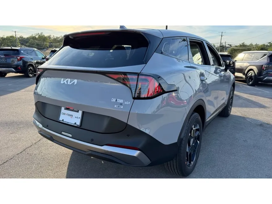 2026 Kia Sportage Hybrid S photo 1
