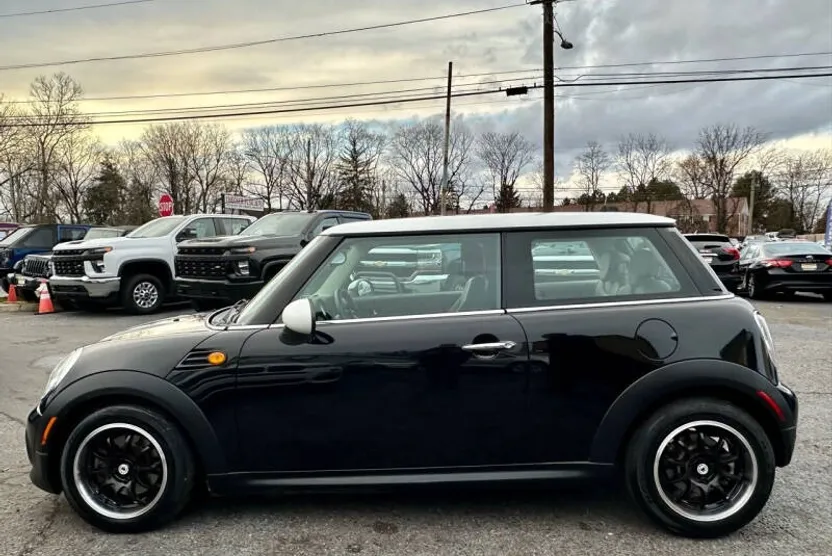 2013 Mini Cooper Hardtop photo 1