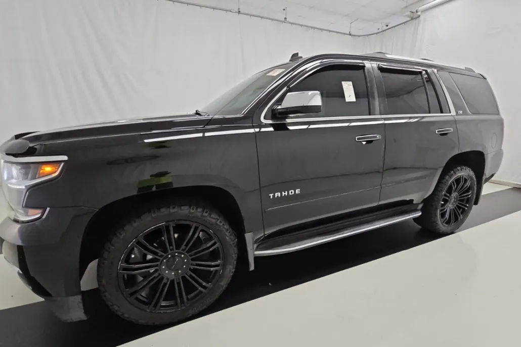 2015 Chevrolet Tahoe LTZ photo 1