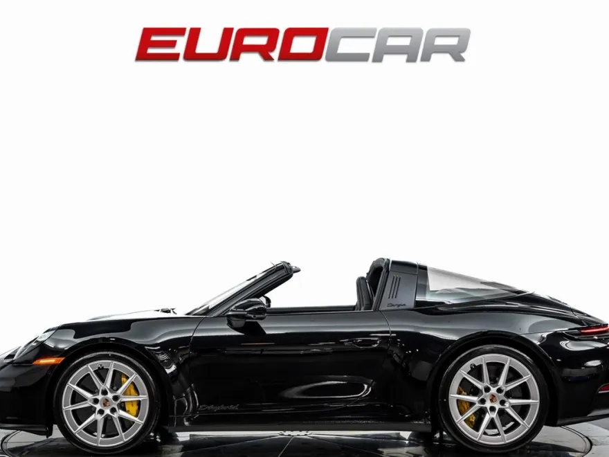 2025 Porsche 911 Targa 4 GTS photo 1