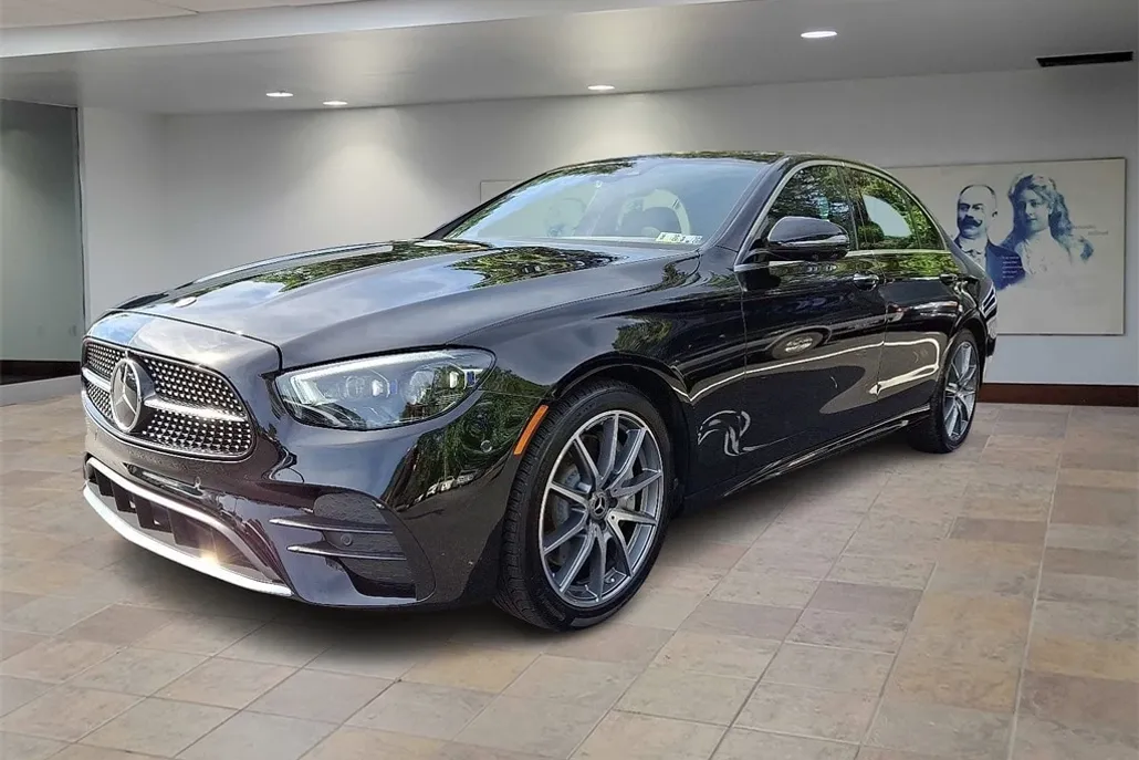 2023 Mercedes Benz E 450 Sedan photo 1